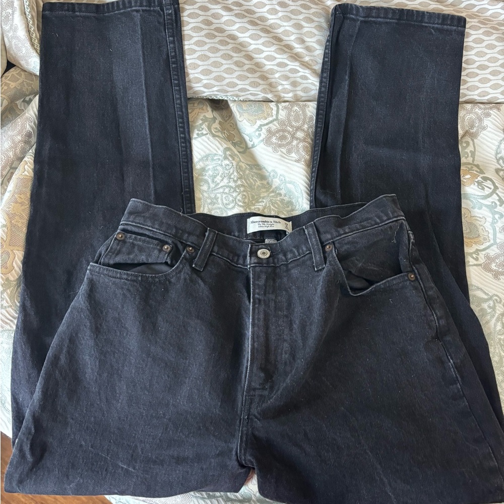 Abercrombie & Fitch 90s Straight Ultra High Rise curve love Jeans